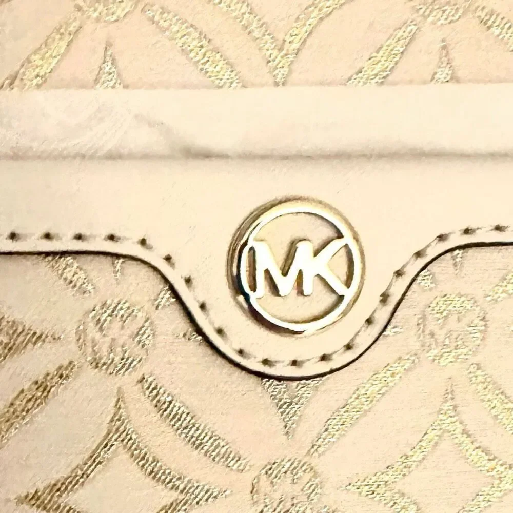 Michael kors Small mini duffle bag NWT